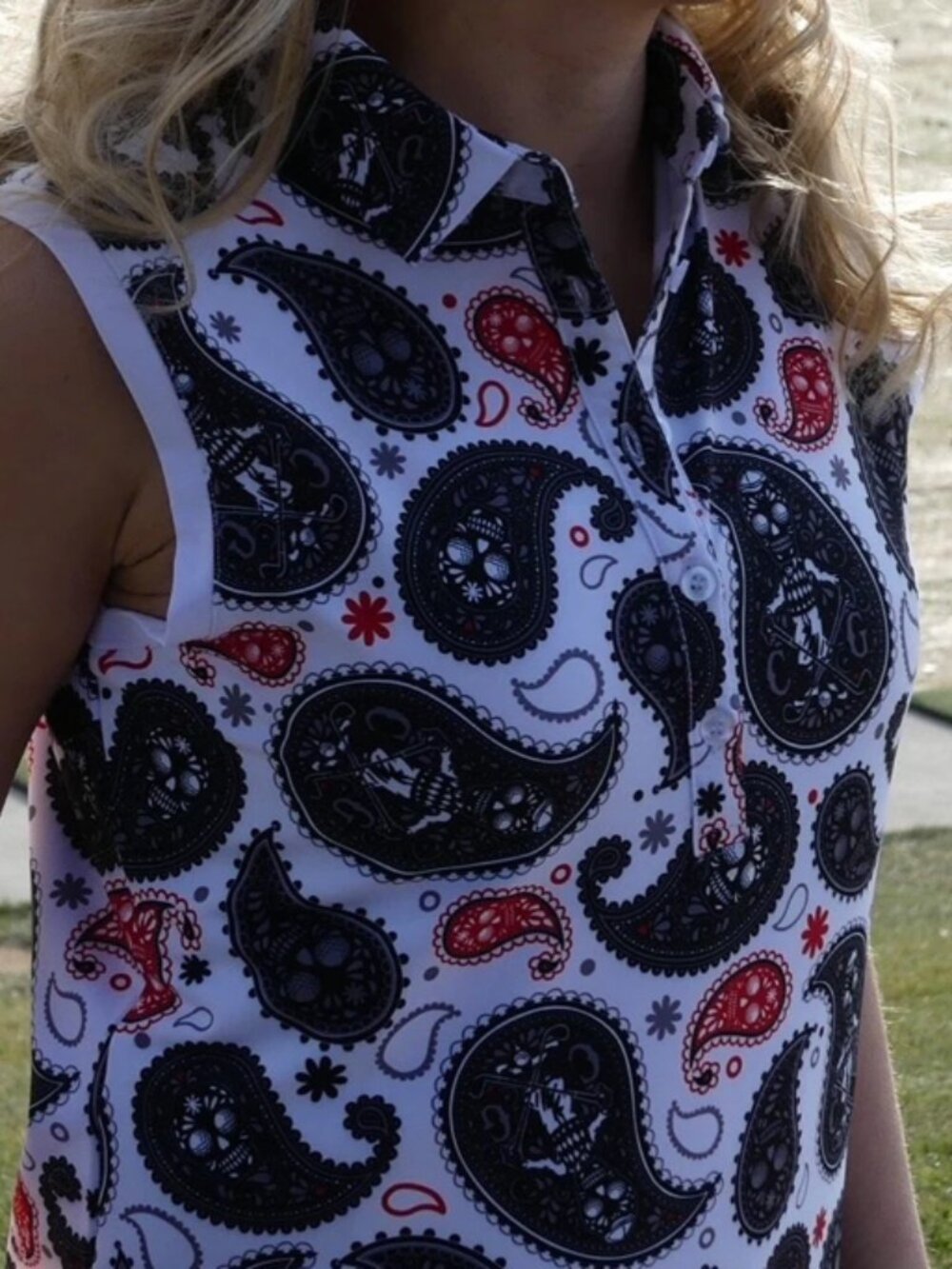 Chuco Golf Women's Sport - White Paisley Size: L